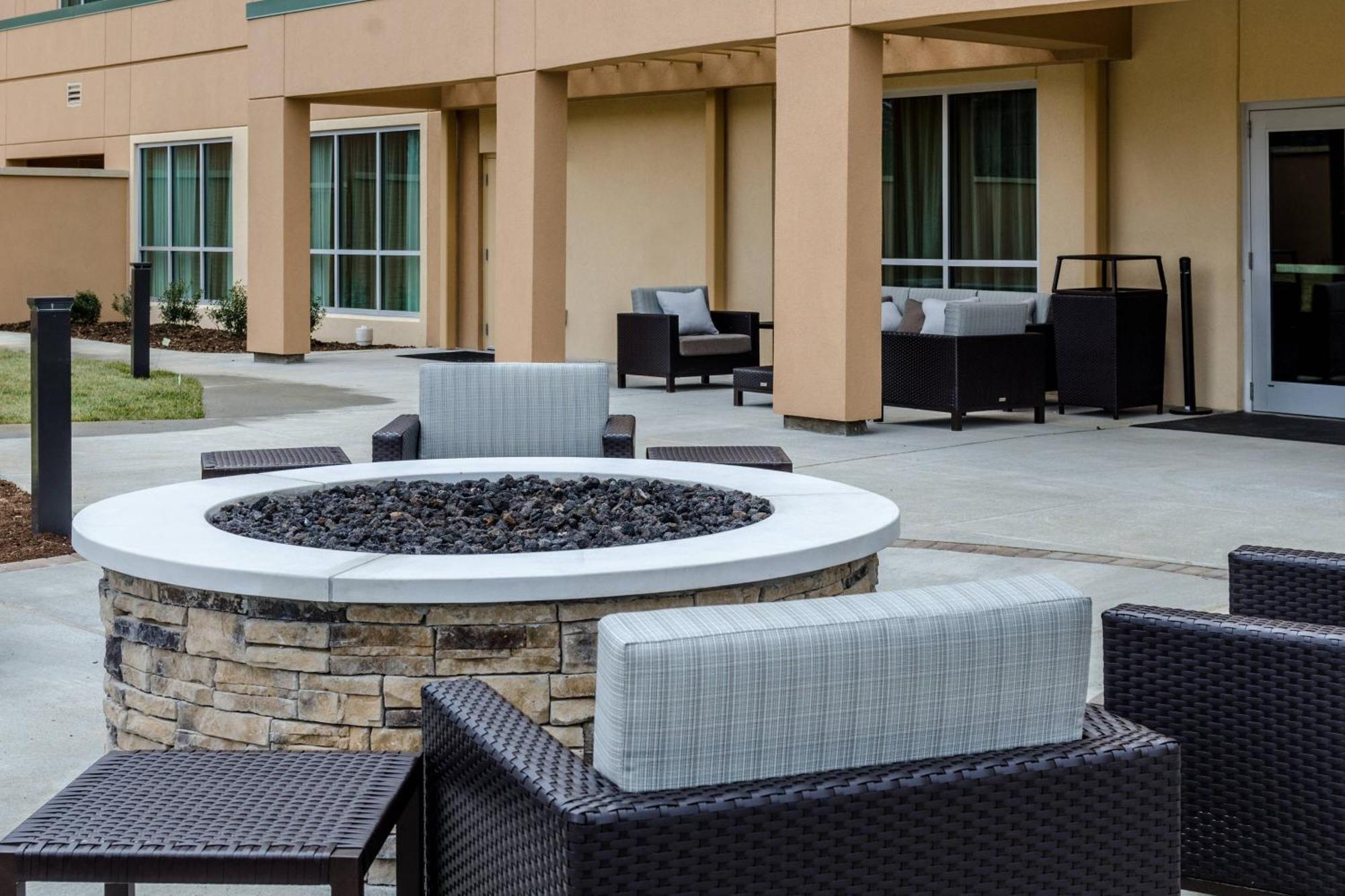 Courtyard By Marriott Somerset Zewnętrze zdjęcie